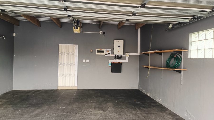 3 Bedroom Property for Sale in Parklands North Western Cape